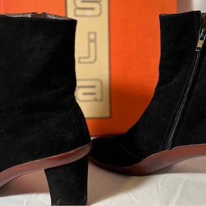 Vintage Black Suede Platform Boots Size 7