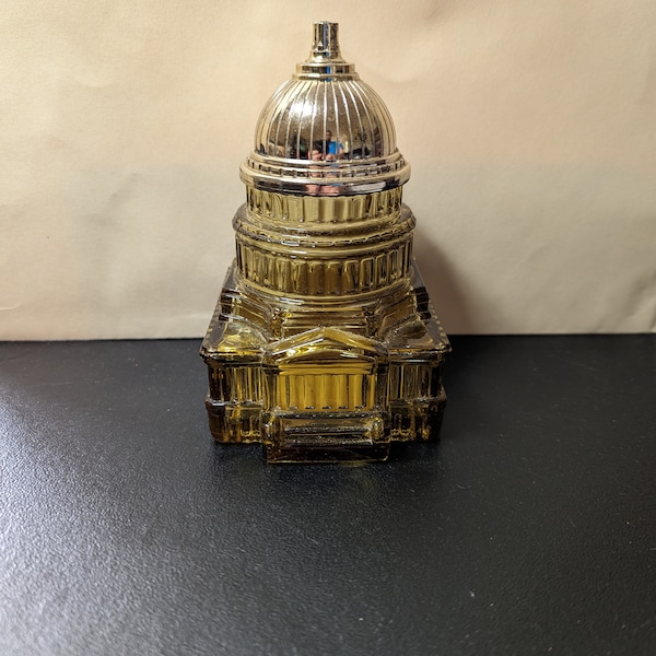 Vintage Avon perfume bottle "The Capitol"