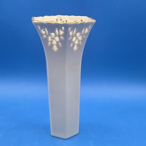 Vintage Lenox Shelburne Vase 7&quot; | Ivory Porcelain Gold Trim | Classic Lenox USA | Elegant Floral Vase | Collectible Lenox Home Decor