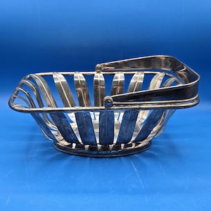 Vintage Mid Century Chrome Leaf Basket Bowl, Decorative Metal Fruit Holder for Kitchen or Home, Unique Gift for Housewarming