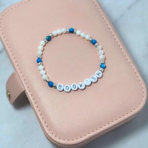 Bücherwurm Armbänder | Freundschaftsarmband für Leser & Buchliebhaber | Handgefertigter Schmuck | Personalisiertes Armband im Eras-Stil