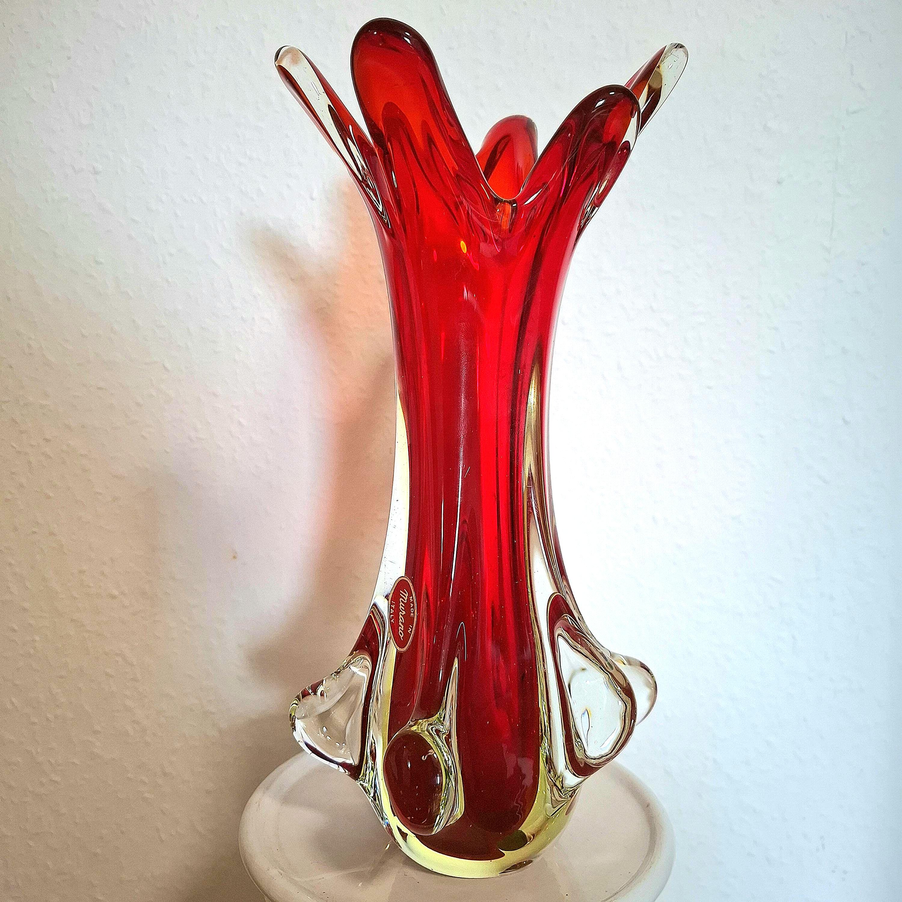 ムラーノ　ウランガラス　花瓶　ヴィンテージ　希少品 ムラーノウランガラスの花瓶、赤い花瓶 - Etsy 日本