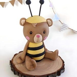 Fondant Bees & Flower Cake Topper/ Bumblebee Cake Decoration/ Bees Cupcakes  Topper/ Fondant Cake Topper/ Bees Cake Topper 