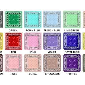 Può includere: Una collezione di bandane quadrate in vari colori, tra cui nero, verde, blu robin, blu francese, verde lime, moka, giallo sole, rosso, rosa, viola, blu reale, giallo, marrone scuro, rosa, corallo, cioccolato, viola e verde militare. Ogni bandana presenta un motivo paisley.