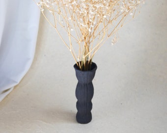 Hand-crafted black ceramic soliflore vase with stripHand-crafted black ceramic soliflore vase with stripes "Les rivières"