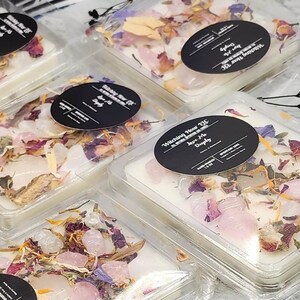 Love Intention Wax Melt with Crystals & Herbs. Peony and Rosewood Scented Soy Wax Melt. Handmade Soy Wax Melt-Hand Poured Soy Wax Melt