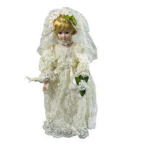 * vintage doll ୨୧ *  サテンベージュドレスの素敵な 女の子 15