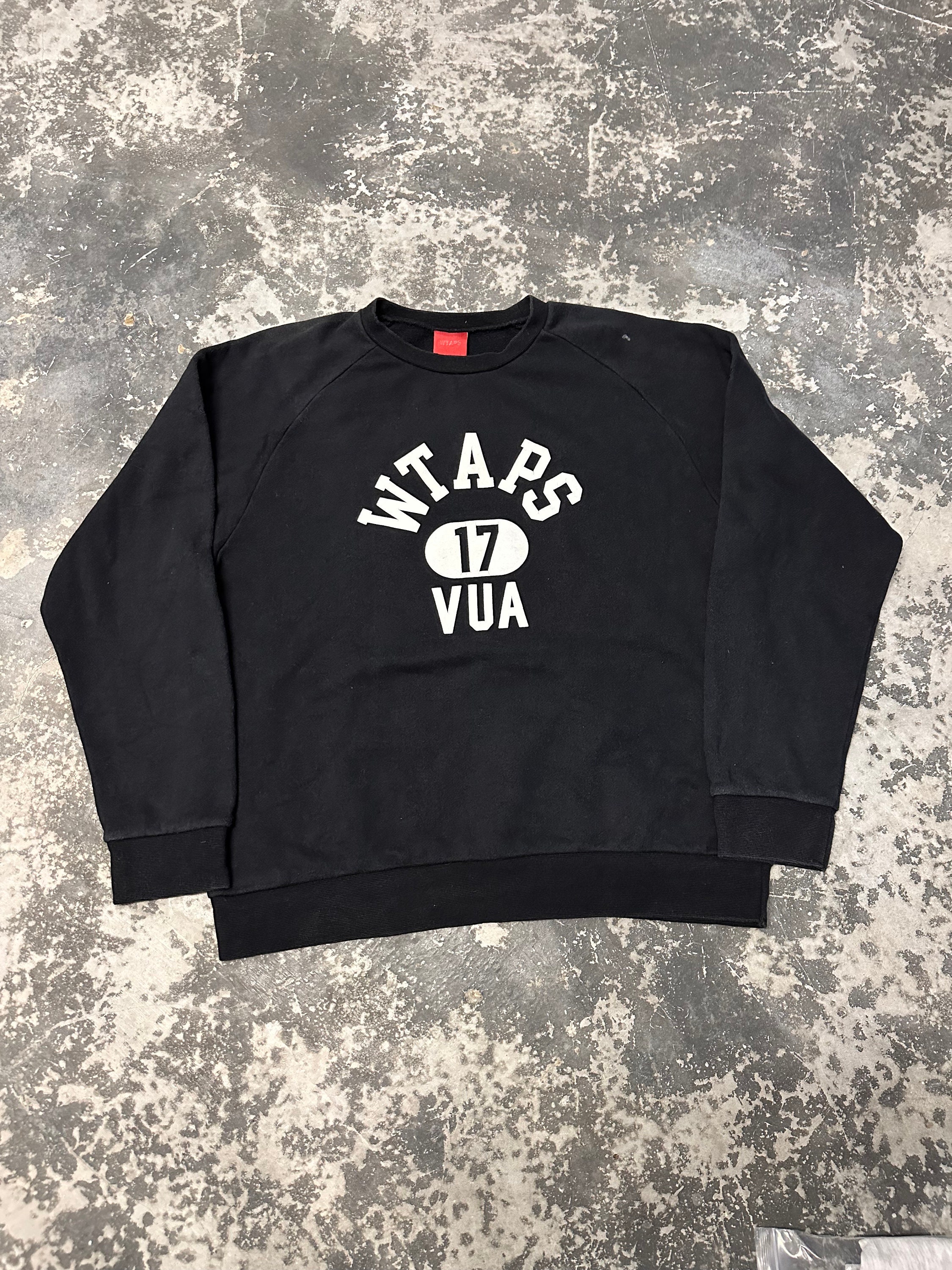 Vintage WTAPS Hoodie Sweatshirt Japanese Brand Designer Vintage WTAPS Hoodie Sweatshirt Japanese Brand Designer