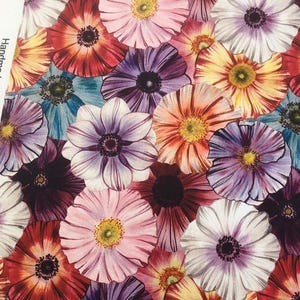 Beautiful Flower Fabric Floral Fabric Flowers Fabric Daisy fabrics By Half Yard 100% Cotton Fabric