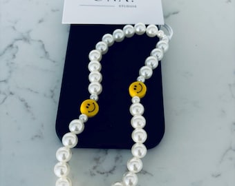 Custom Pearl Beaded Phone Charm: Y2K Smiley Face Phone Strap
