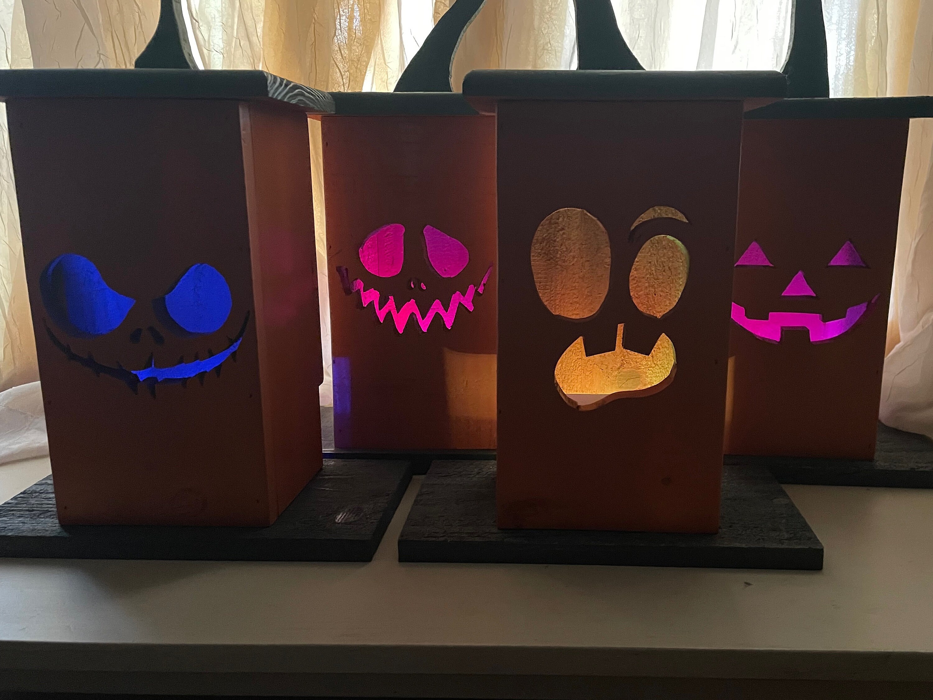 Handmade Cedar Wooden Jack-o'-lanterns | Light up Jack O Lanterns ...