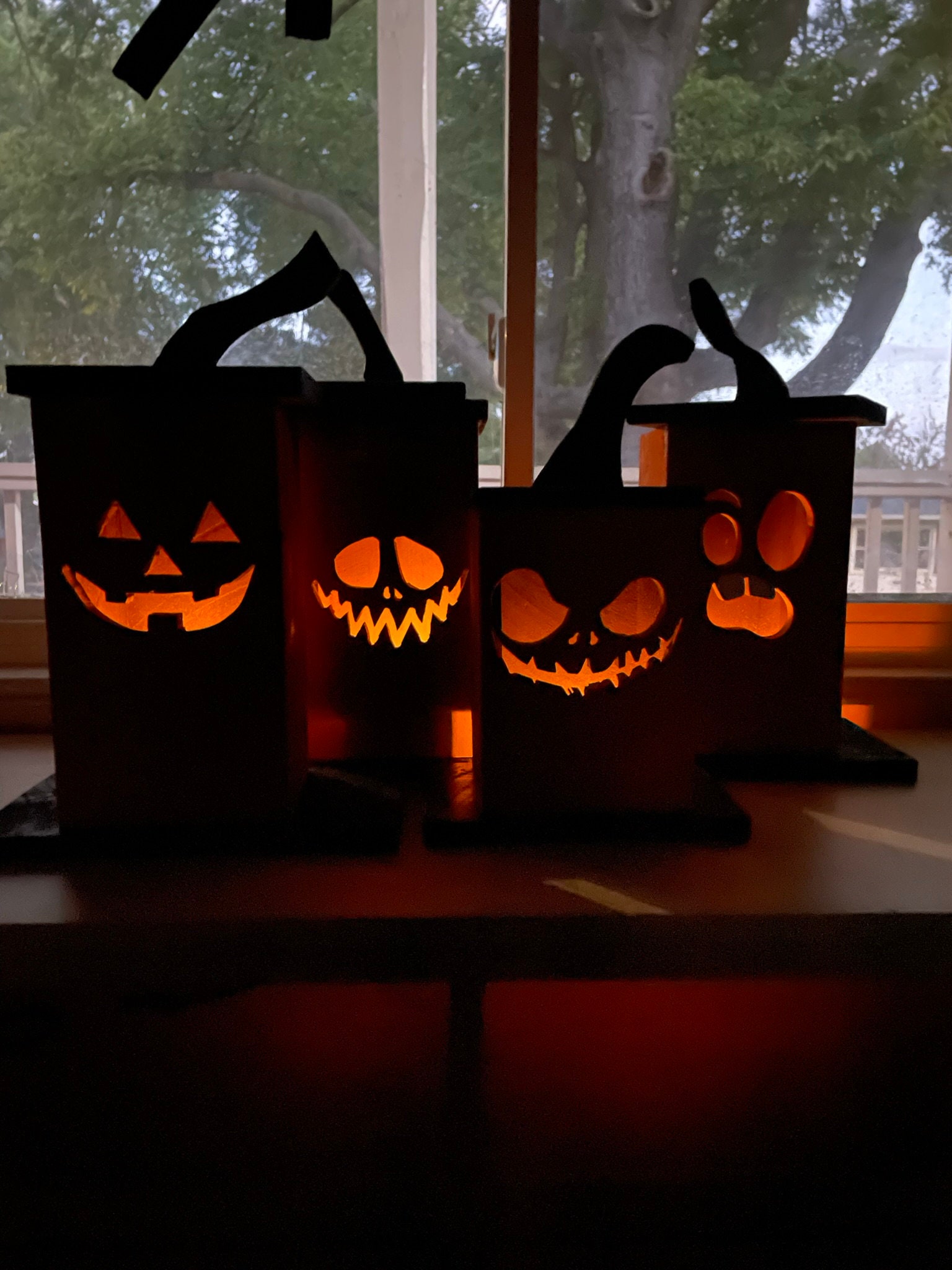 Handmade Cedar Wooden Jack-o'-lanterns | Light up Jack O Lanterns ...