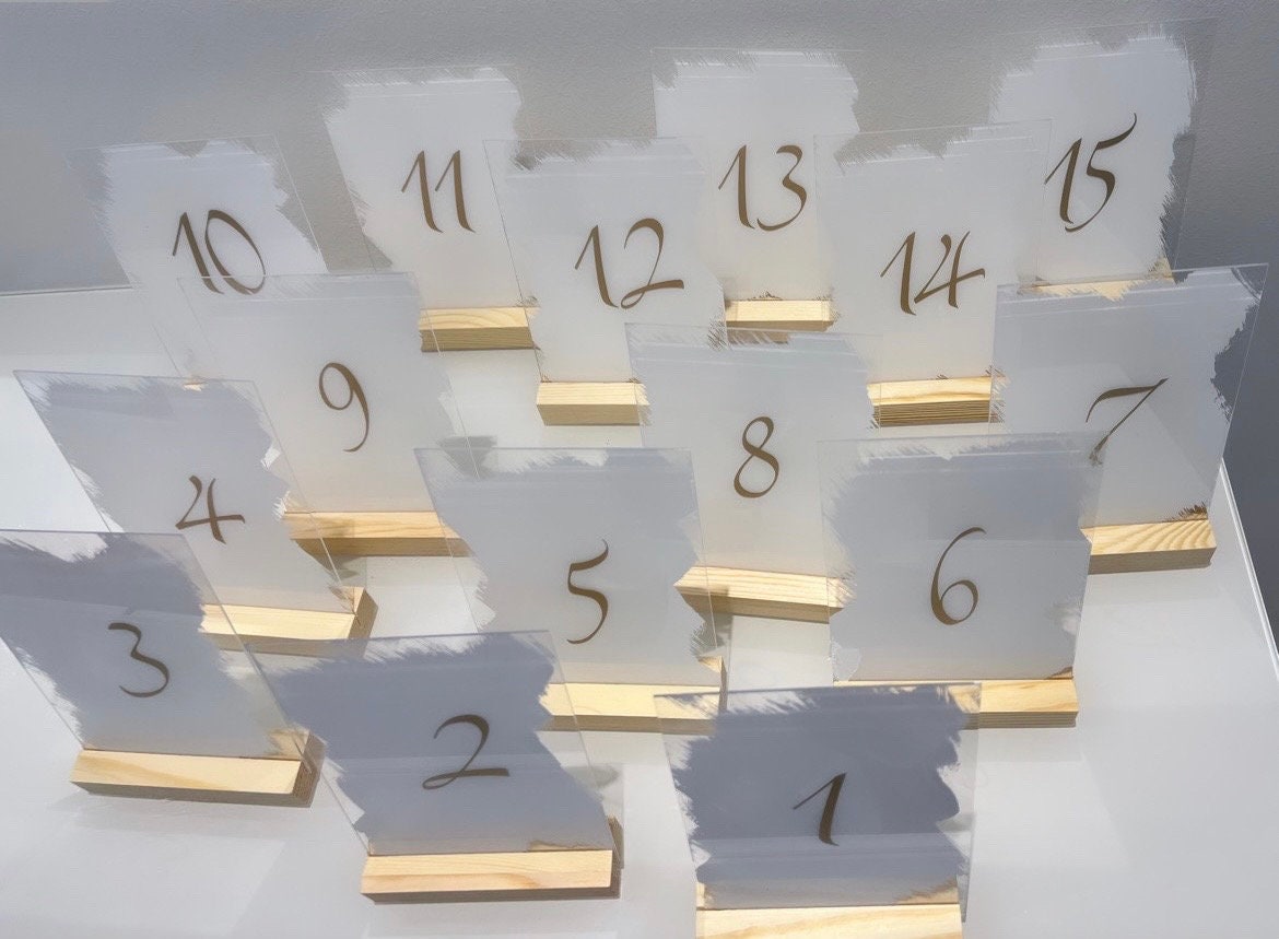 30x Acryl Tischnummern 1-30 - Weiße Zelt-Style Nummern Für Veranstaltungen