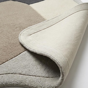 Hand Tufted Wool Rug Irregular Shape, Abstract Color Block, Wavy Edge, Neutral Beige Grey