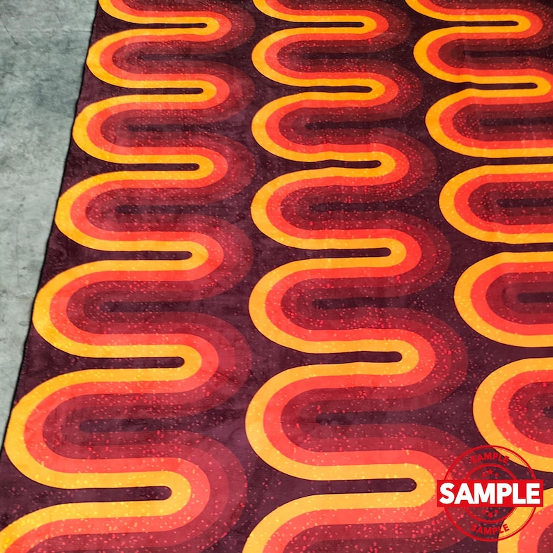 Groovy 70s Rug: Psychedelic Wavy Design image 3