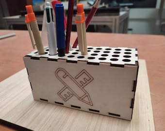 Porte crayons en bois découpé au laser - Organisateur de bureau personnalisé