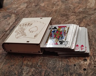 Caja de Almacenamiento de Madera para Juego de Cartas Cortadas con Láser - Accesorio de Decoración y Juego