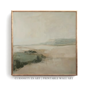 Puede incluir: Pintura abstracta de paisaje en un marco dorado. La obra presenta una paleta de colores apagados de beige, verde y gris, que representa una escena serena y minimalista. El texto "CURIOSITY ES ART | PRINTABLE WALL ART" está en la parte inferior.