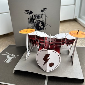 Carte pop-up 3D pour les mélomanes musicien batteur 18,3 * 17,3 cm