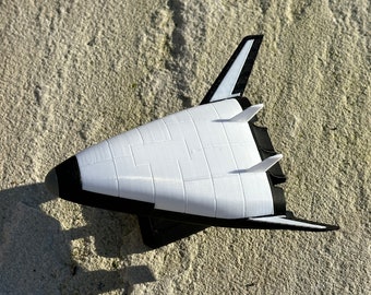 X-33 Venture Star model space plane with stand!