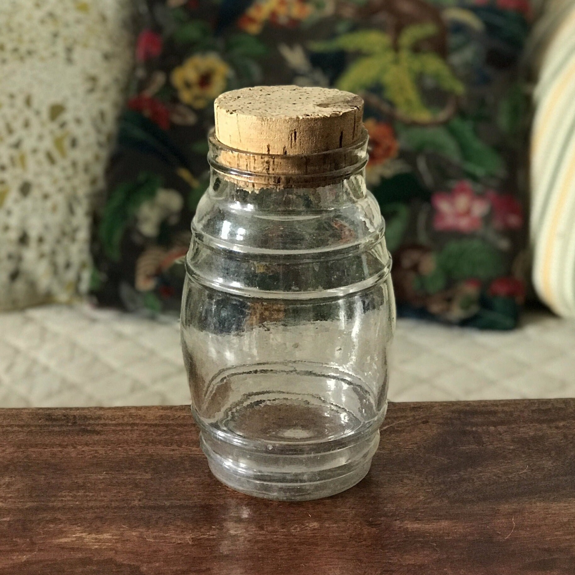 Candy jar in clear glass with cork stopper