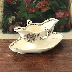 Antique Terre de Fer sauceboat Choisy le Roi Hb & Cie late 19th early 20th century