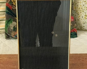 Large rectangular photo frame with simple brass frame, 30.5 x 20.5 cm
