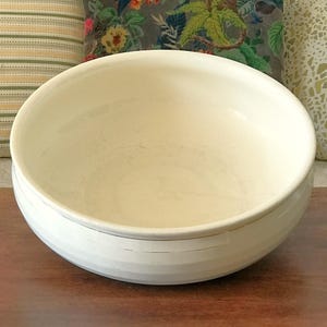 Sehr großes cremefarbenes Art-Deco-Waschbecken aus Sarreguemines