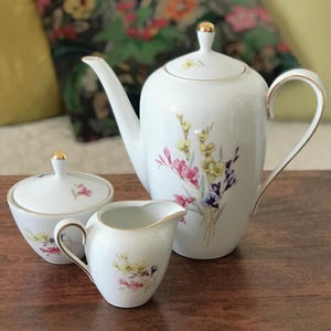 German porcelain set from Rheinpflatz Hartporzellan: coffee pot, sugar bowl and milk jug