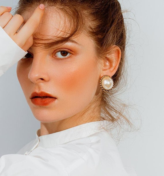 Gold Rim Big Pearl Stud Earrings Big Pearl Studs Vintage Style Earrings Pearl Wedding Earrings Big Pearl Fashion Earrings Etsy