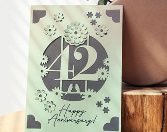 Tarjeta SVG para el 42.º aniversario: plantilla para tarjeta con inserto floral para Cricut y Silhouette; diseño en capas para corte de papel; descarga digital para proyectos DIY.