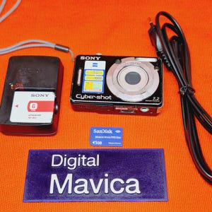 Vintage Sony Cyber-shot DSC-55