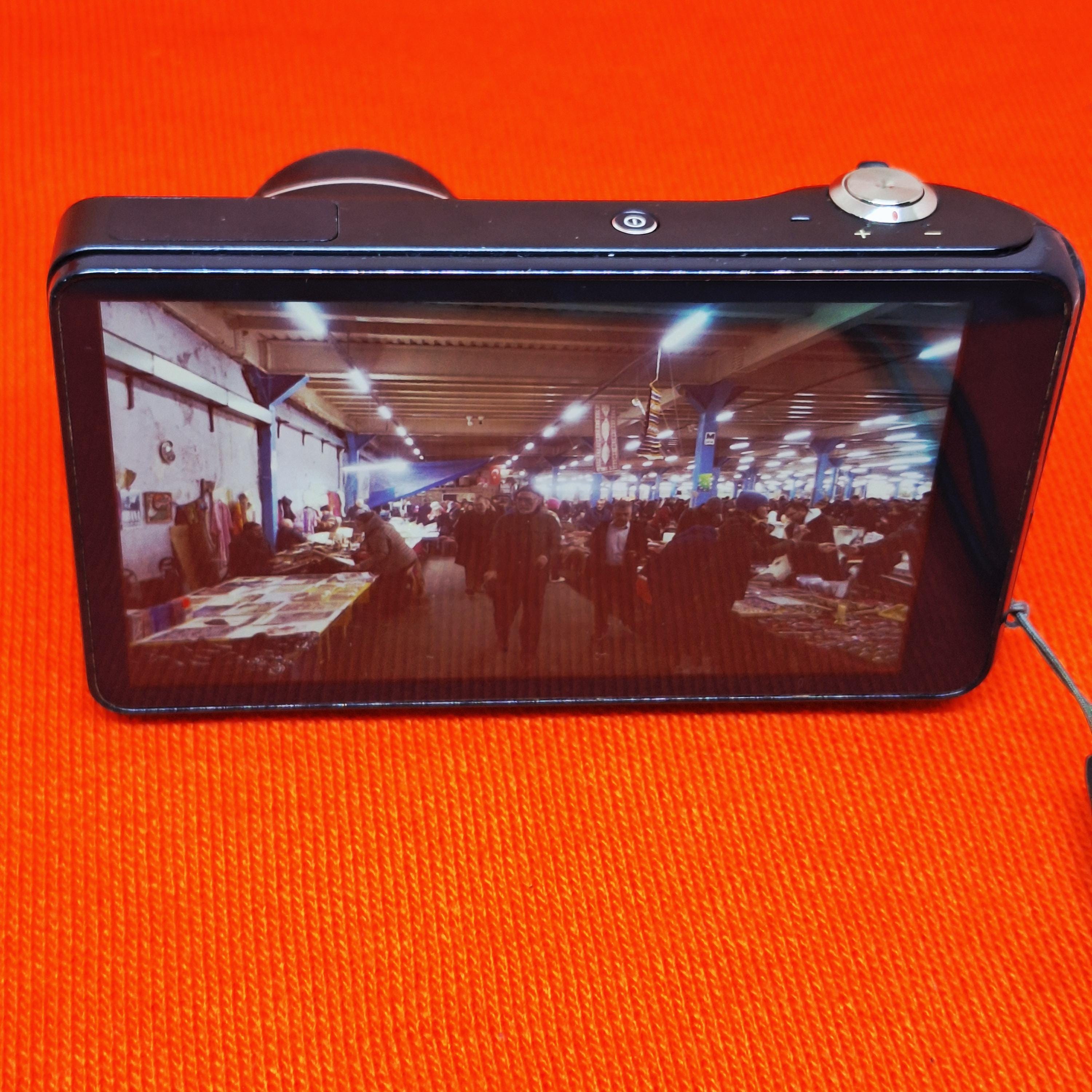 Samsung Galaxy Camera EK-GC100 スマートデジタルカメラ – Android