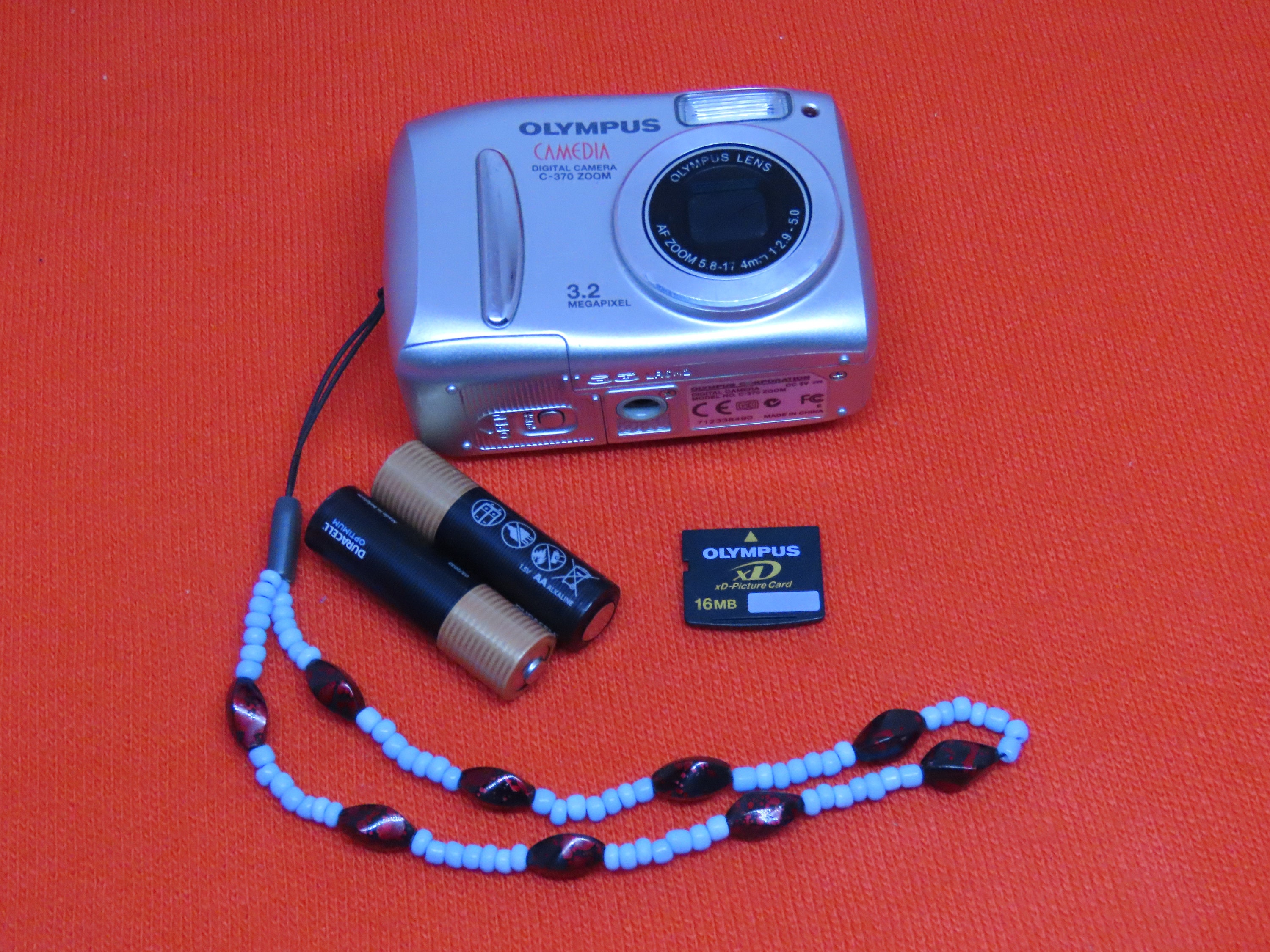 Olympus Camedia C-370 Zoom 3.2MP Compact Digital Camera Olympus Camedia C-370 Zoom 3.2MP Compact Digital Camera