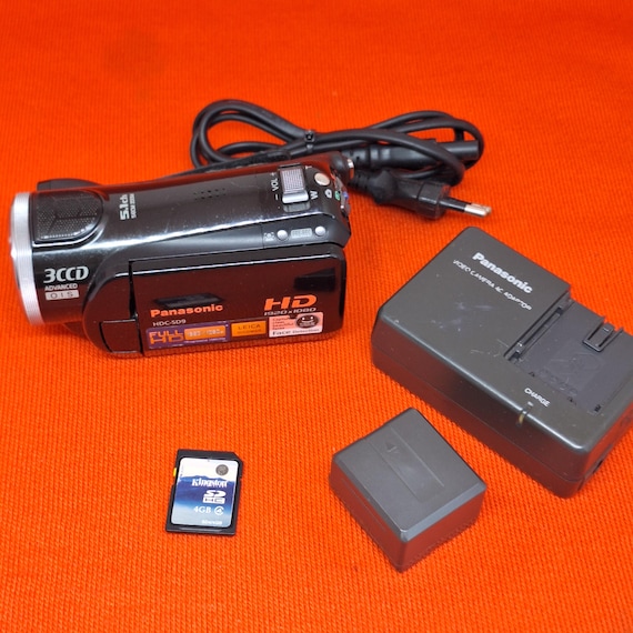 Panasonic HDC‑SD9 Full HD Camcorder – 3CCD Leica Lens – Vintage HD