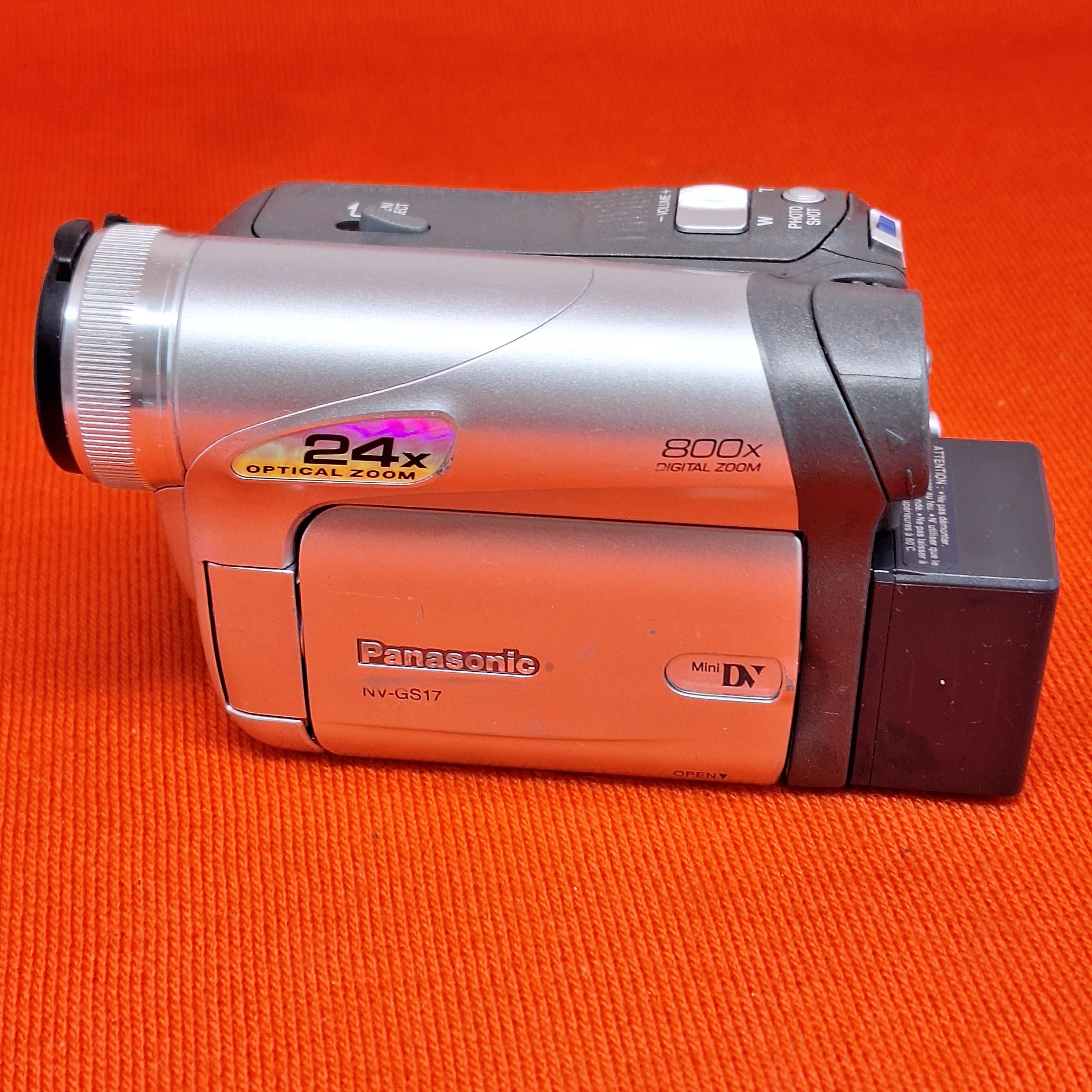Panasonic NV-GS17 Minidv Camcorder – 24x Optical Zoom – Vintage