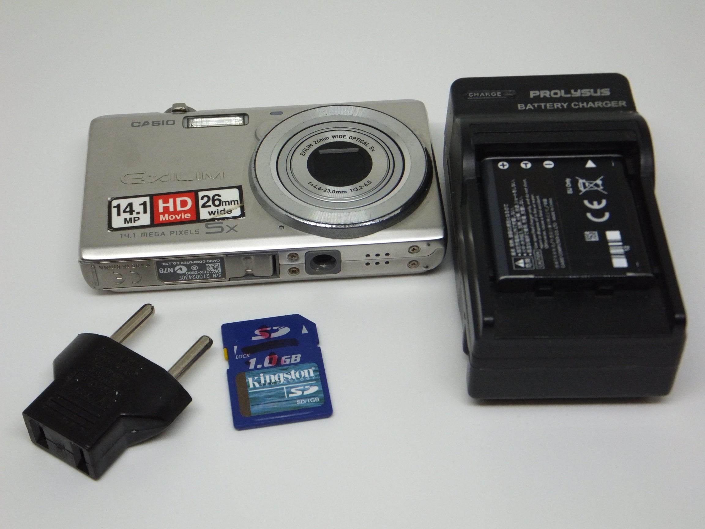 Casio exilim 14.1 clearance megapixels