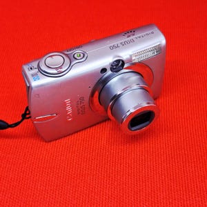 Vintage Canon İxus Digital 750 7.1 Megapixel
