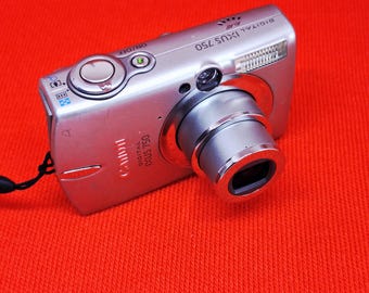 Vintage Canon İxus Digital 750 7.1 Megapixel