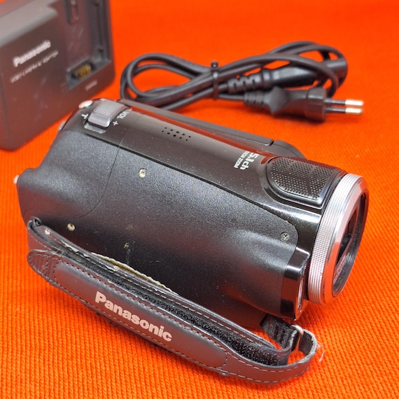 Panasonic HDC‑SD9 Full HD Camcorder – 3CCD Leica Lens – Vintage HD