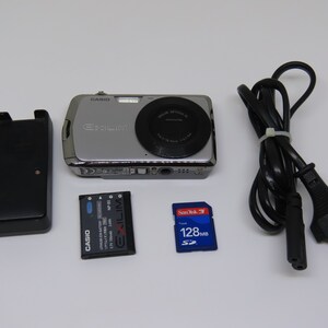 訳あり】CASIO EXILIM EX-Z330 コンデジ CCD 作例有 訳あり】CASIO