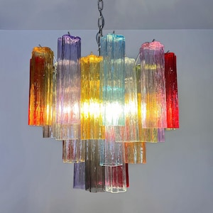 Fantastico lampadario in vetro di Murano – 36 tubi di vetro multicolore