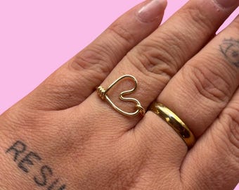 Gold Heart Wire Ring