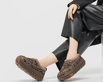 AU&MU Aumu Women's Leopard Print Anti-Slip Sole Furry Fluffy Felt Shoes Warm Comfortable Indoor Flats AUMU-N3165
