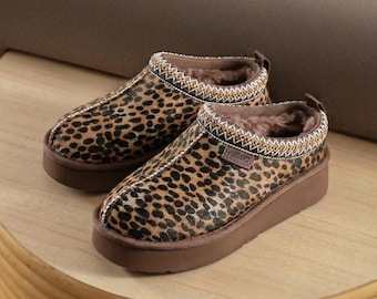 AU&MU Aumu Women's Leopard Print Flip Flops Furry Fluffy Felt Shoes Warm Comfortable Indoor Flats AUMU-N3147