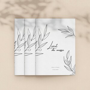 May include: A stack of white booklets with black line art of olive branches. The text "Livret de messe" is written in cursive. The names "Alice et Paolo" and the date "18.07.2020" are also visible.