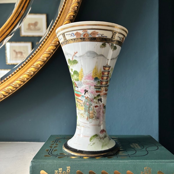 Vintage Japanese trumpet shaped ceramic vase - 20.5cm tall