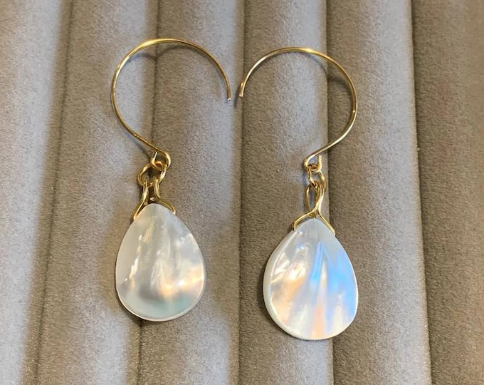 Gold-plated copper and natural petal pearl drop earrings