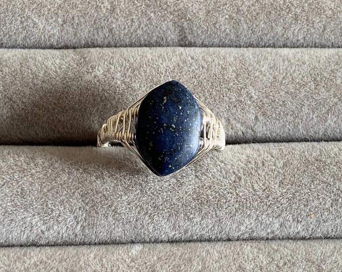 Handcrafted Silver-Plated Copper Ring with Lapis Lazuli – Intuition, Truth, and Timeless Beauty
