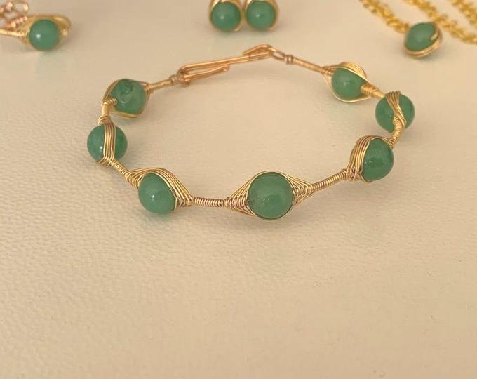 Handcrafted set in gilded copper and natural green jade – unique, energizing pieces